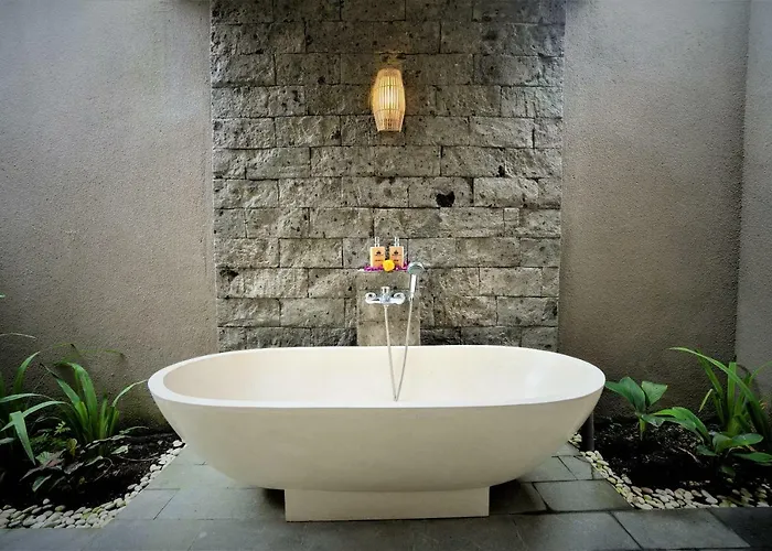 Three Gold Luxury Private * Ubud