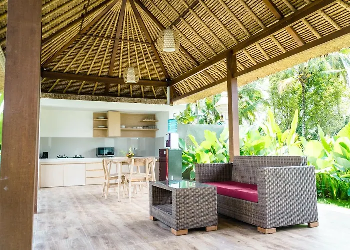 Three Gold Luxury Private Villa
